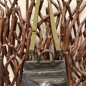 Matt & Nat olive vegan leather purse